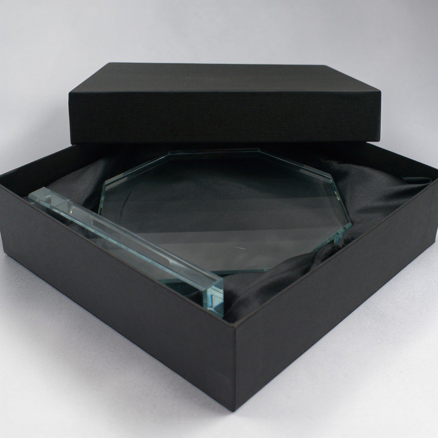 OCTAGON  SHAPE CRYSTAL  AWARD ( LCC02 )