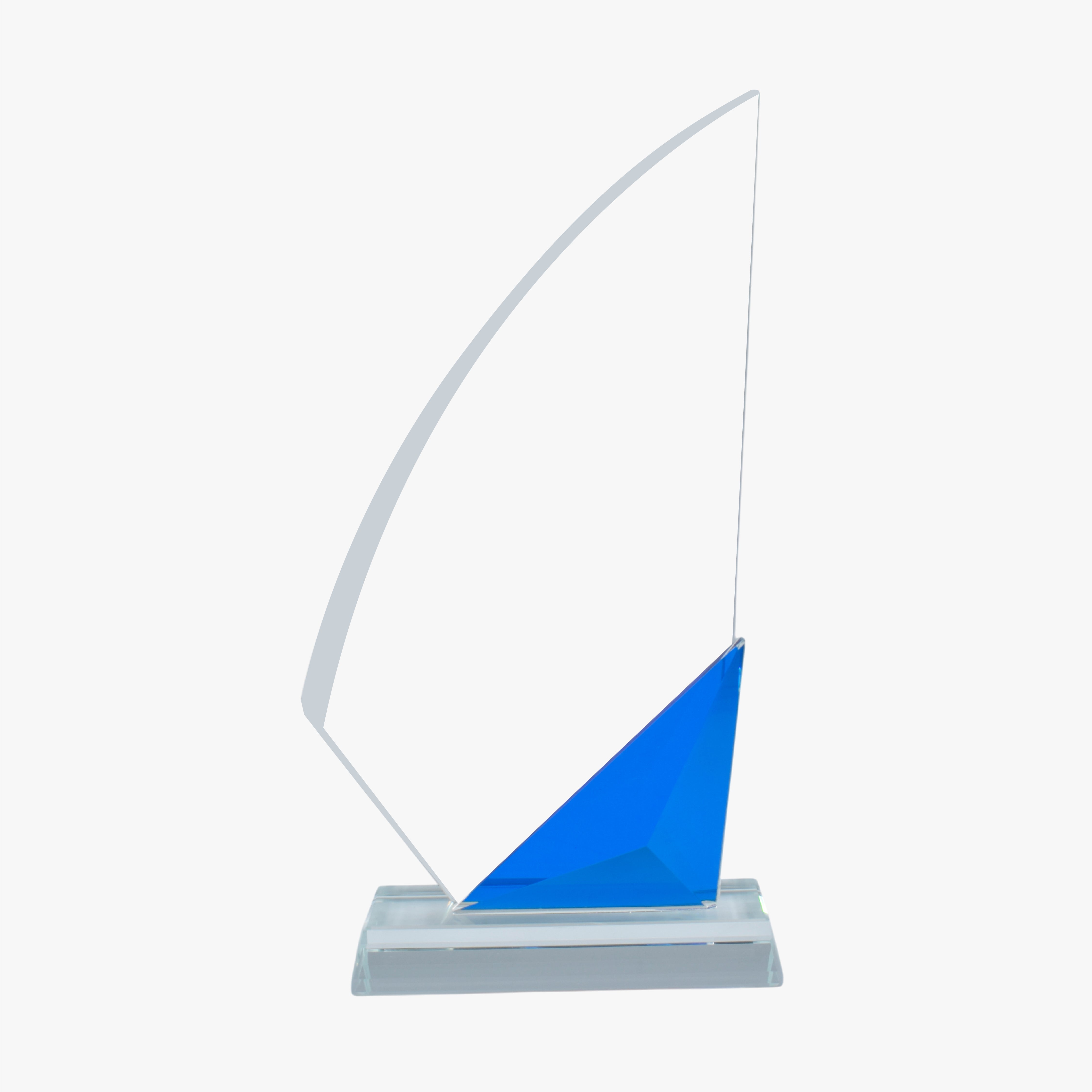 SKYWARD SAIL SHAPE CRYSTAL  AWARD (YK 84)