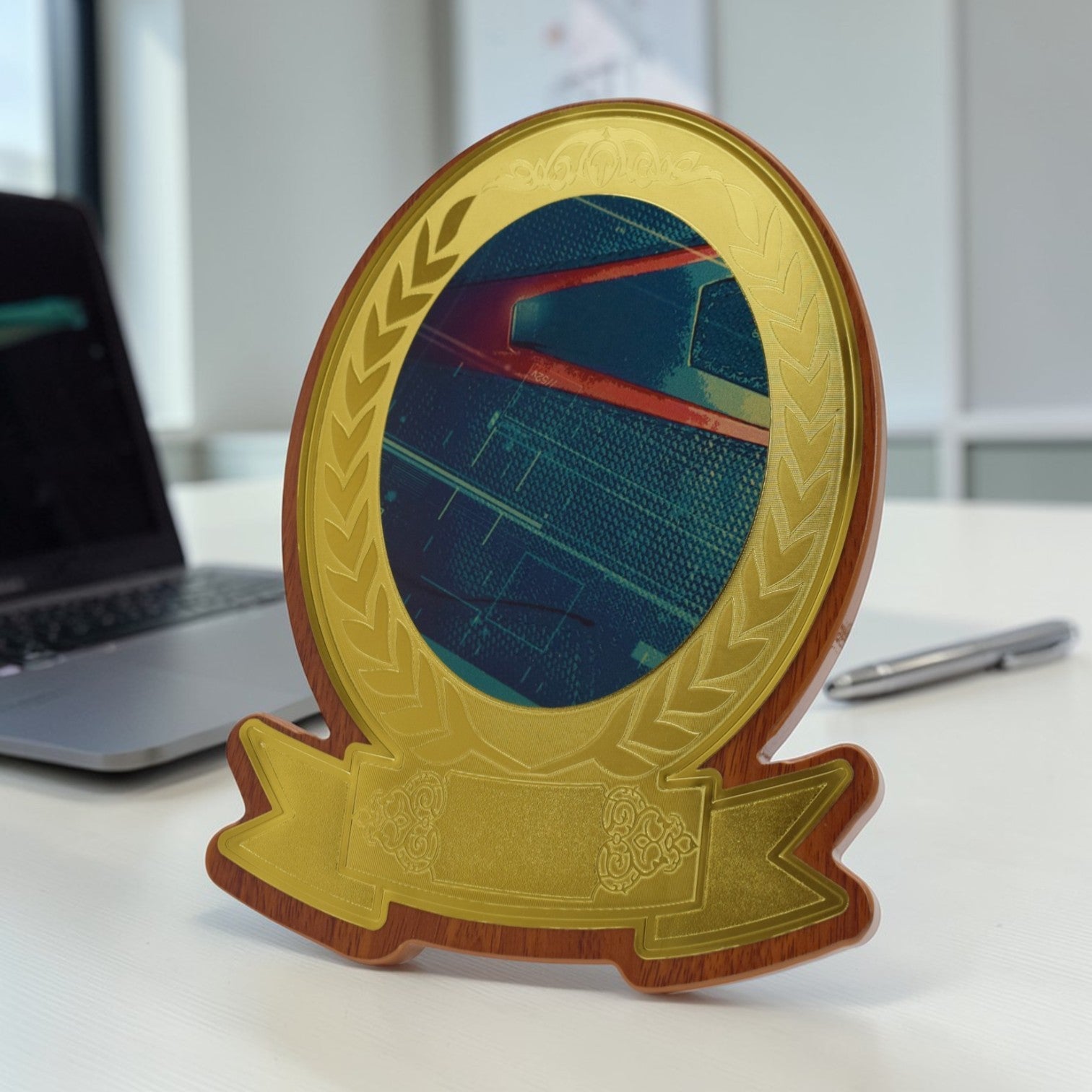 WOODEN TROPHY DESIGN PLATE WITH WOODEN BOX H-13