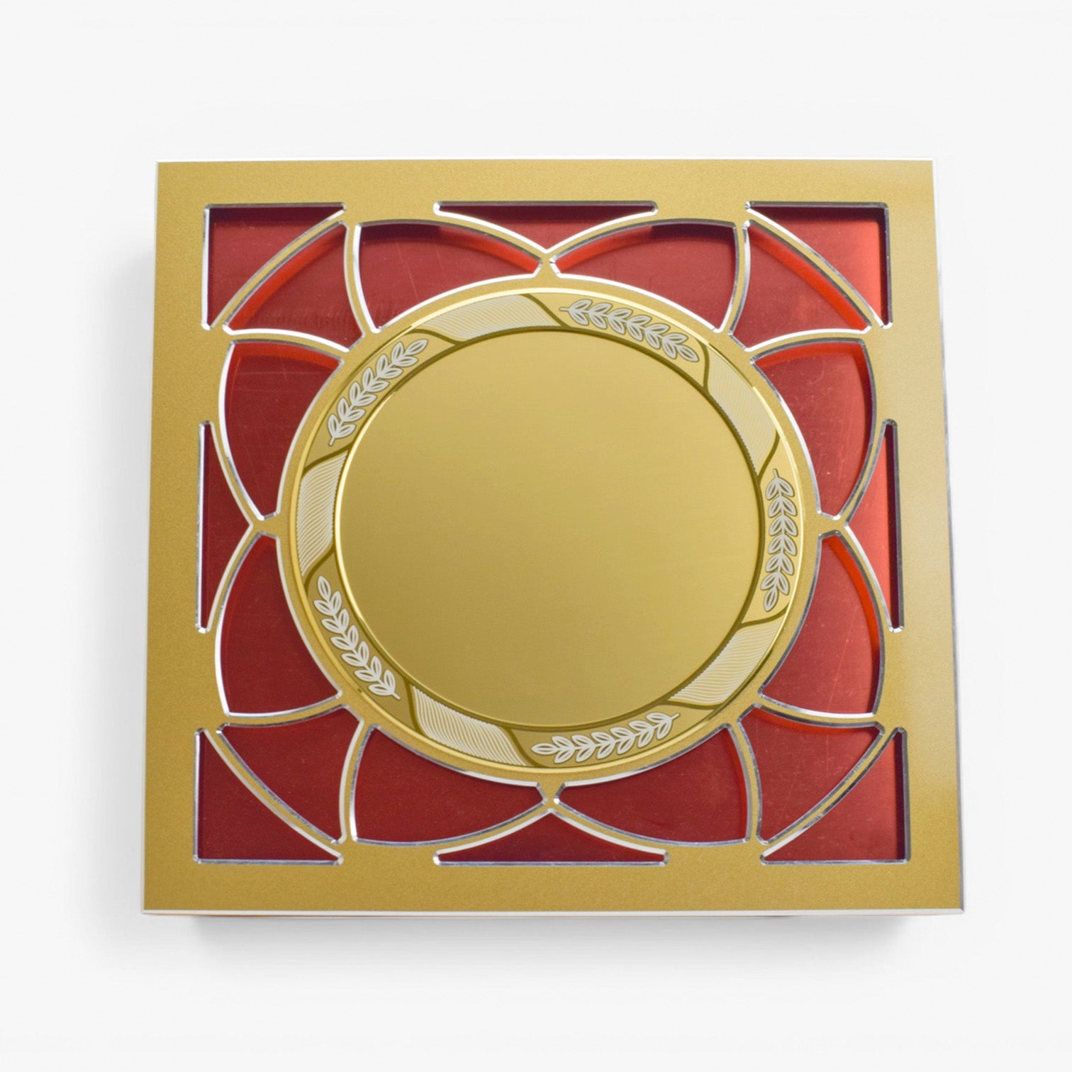 ELEGANT ROUND TROPHY WITH ALUMINIUM  CUT OUT SQUIRE FRAME WITH WOODEN BOX  H-4