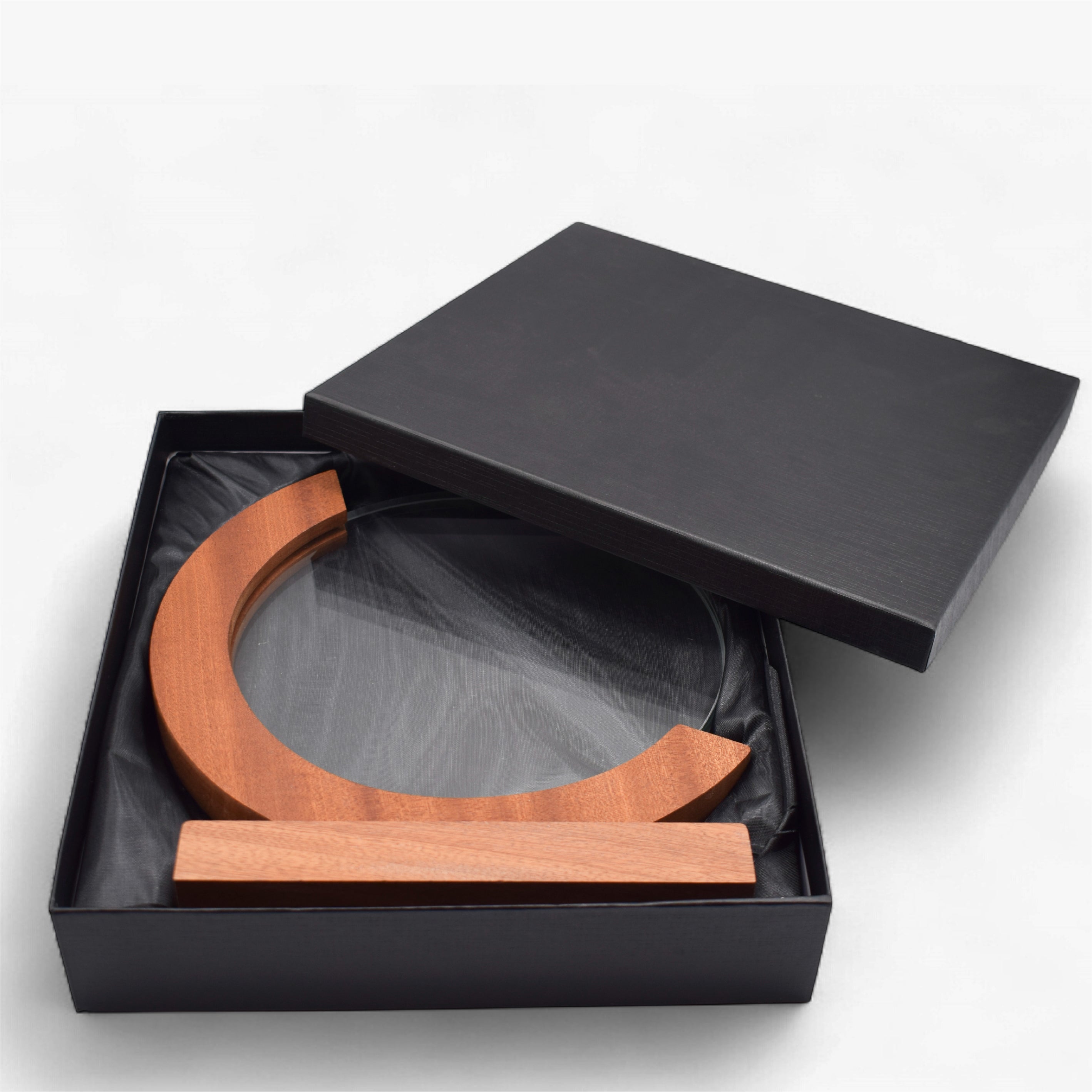 ROUND WOODEN BASE CRYSTAL TROPHY AWARD-GWO1
