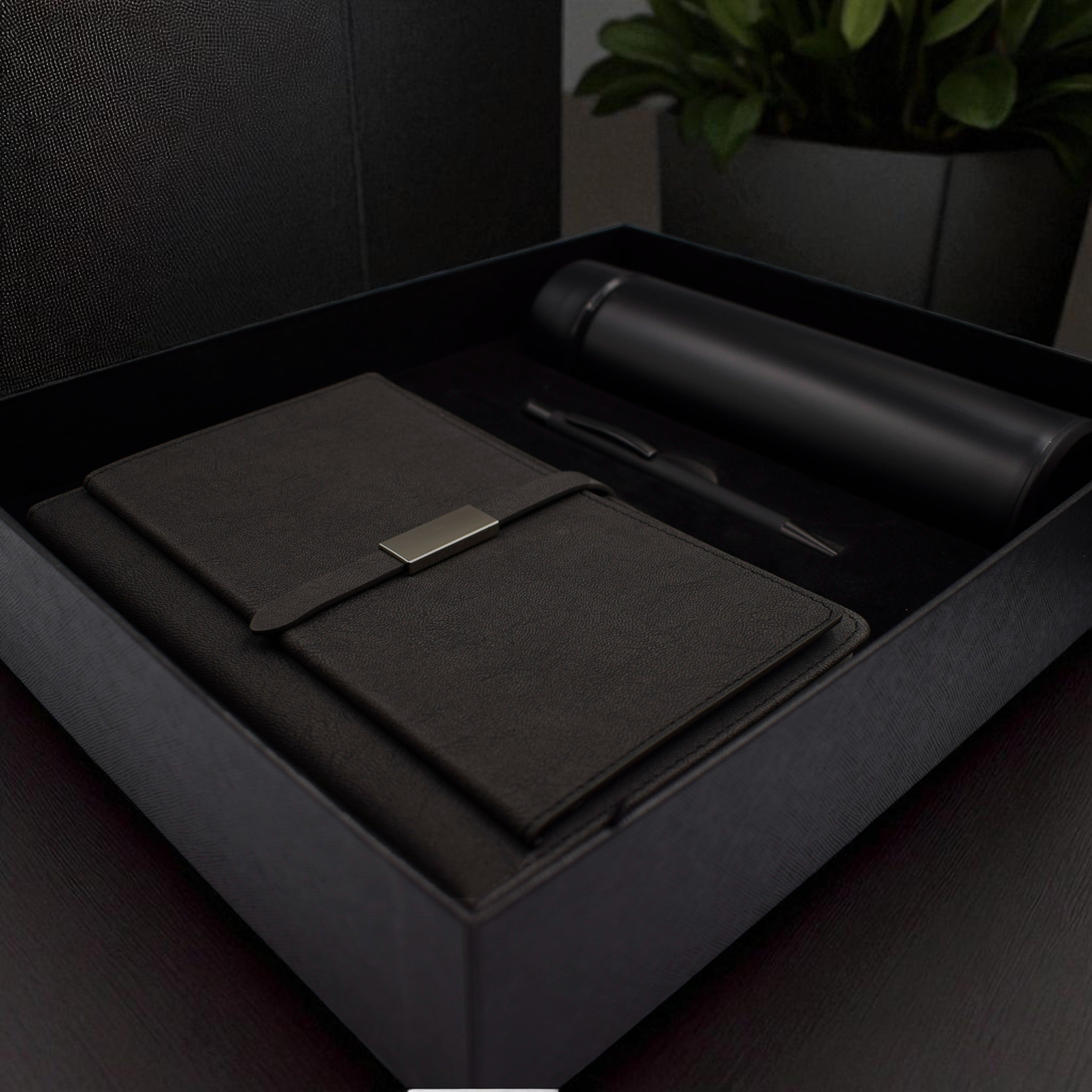 PROMOTIONAL GIFT SET – A5 MAGNETIC NOTEBOOK, PREMIUM METAL PEN & 500-ML TEMPERATURE BOTTLE